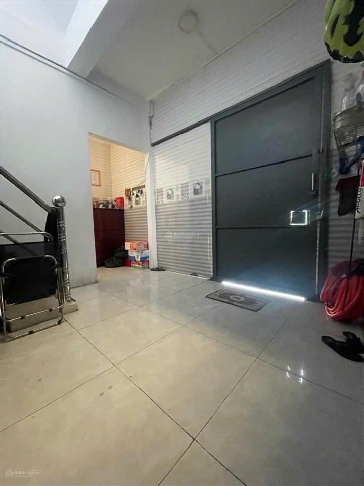 Nhà căn góc đường 10m  hồng bàng  quận 11  67m² (4x17)  3 tầng btct