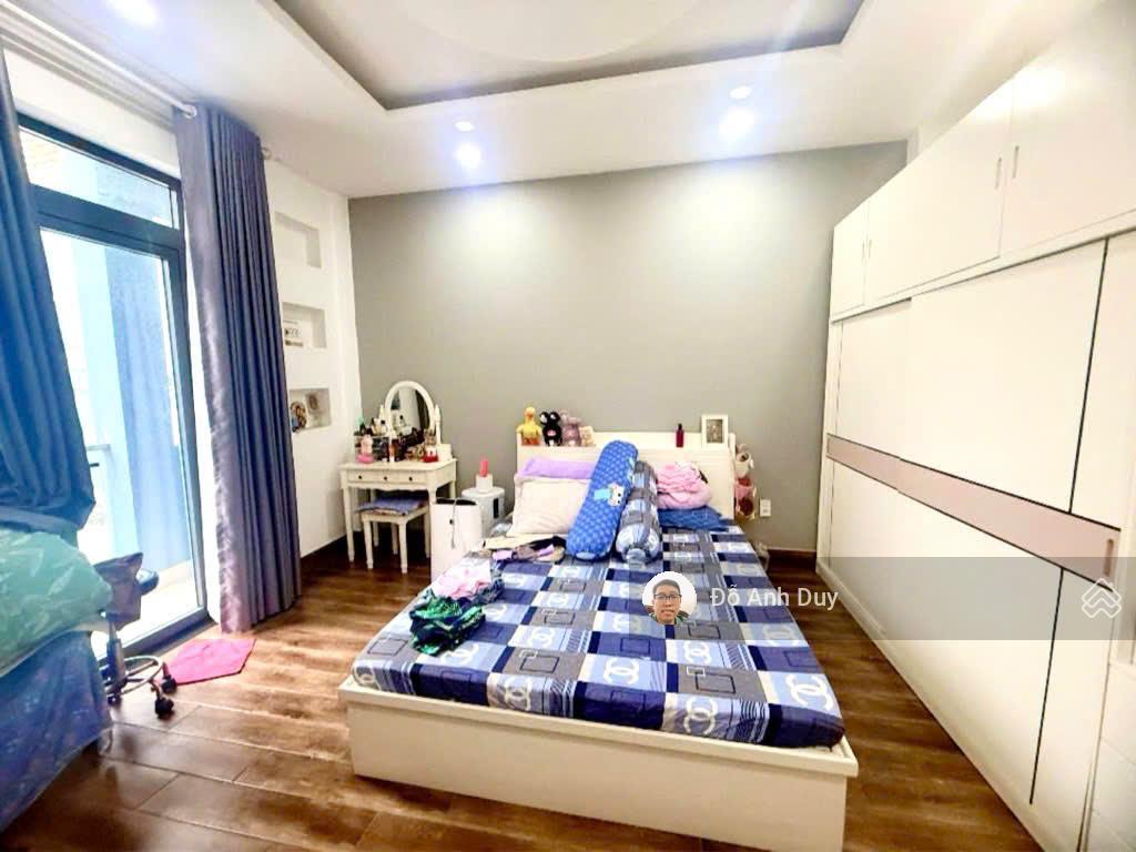Nhà ngay cộng hoà , 70 m2 3 tầng ở ngay 7 tỷ hẻm trước nhà 5 m