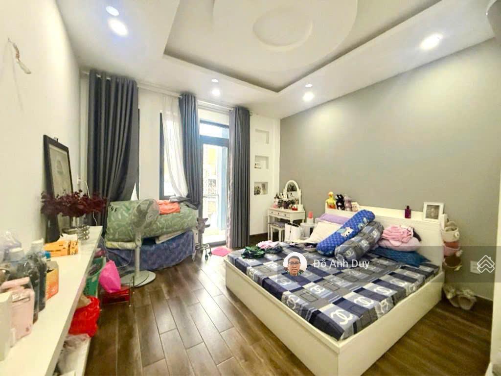 Nhà ngay cộng hoà , 70 m2 3 tầng ở ngay 7 tỷ hẻm trước nhà 5 m