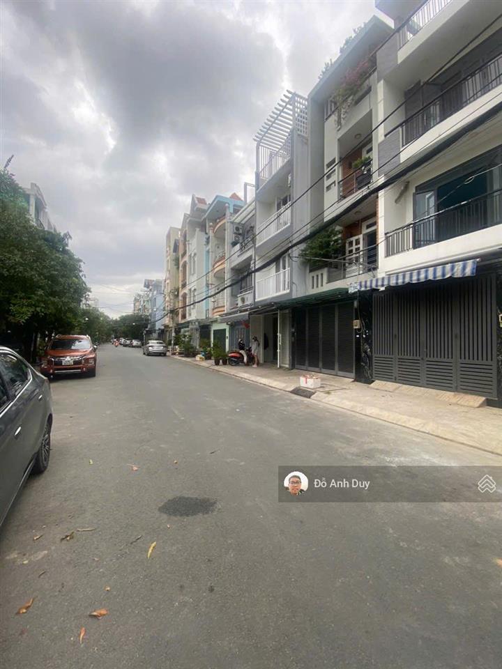 Nhà ngay nguyễn văn khối , 60 m2 3 tầng hẻm kinh doanh 10 m oto ngủ nhà.