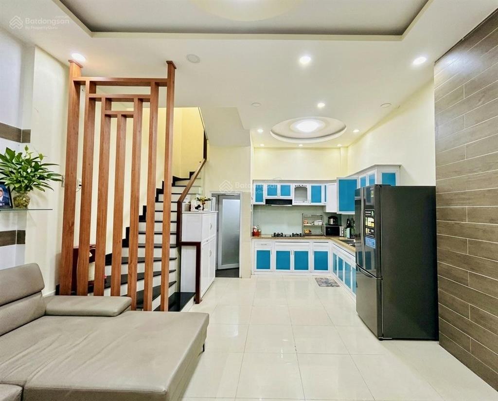 Nhà đẹp 4 tầng btct, ngang bề thế 5m, hxh 8m thông,hồng bàng quận 6,chỉ 6,3 tỷ