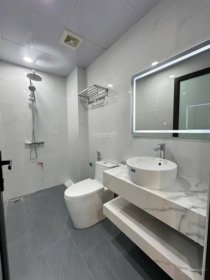Bán nhà chỉnh chủ  ngõ nông  gần phố  hàng xóm time city