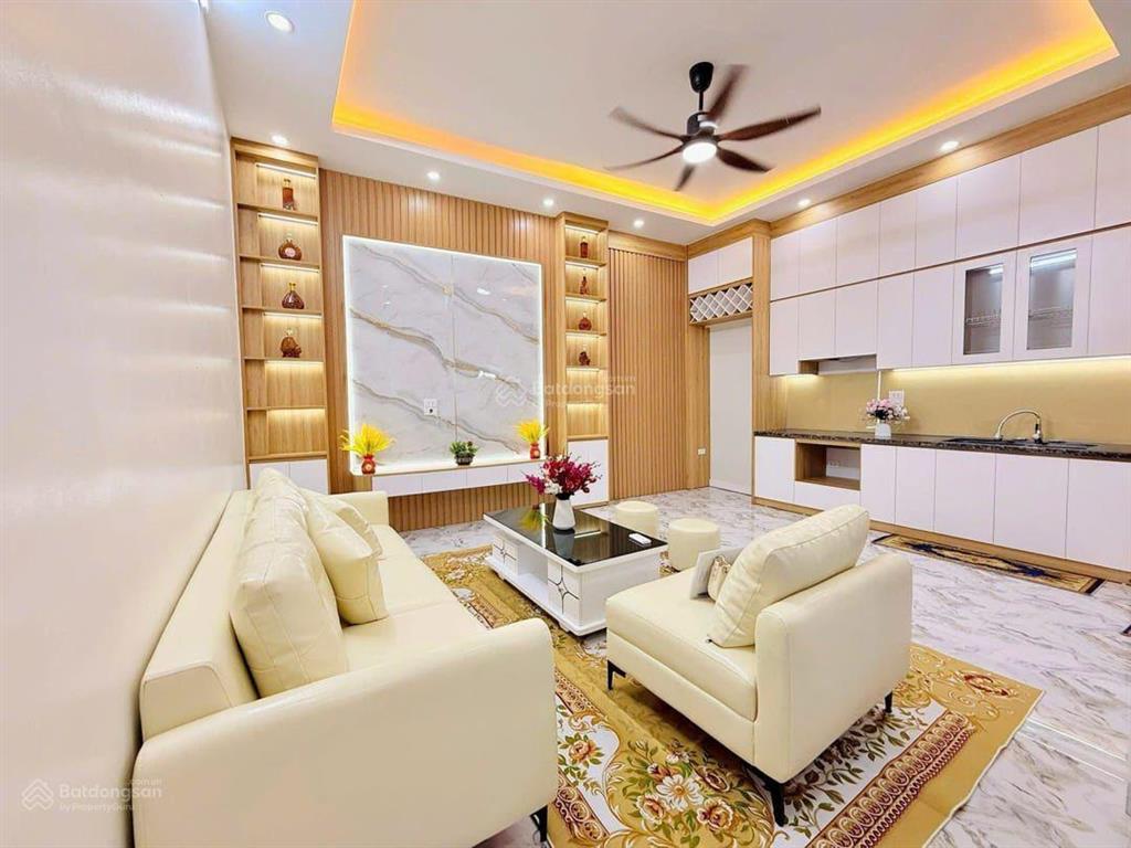 Nhà đông thiên  ngõ nông  gần phố  4 tầng  nhỉnh 7 tỷ
