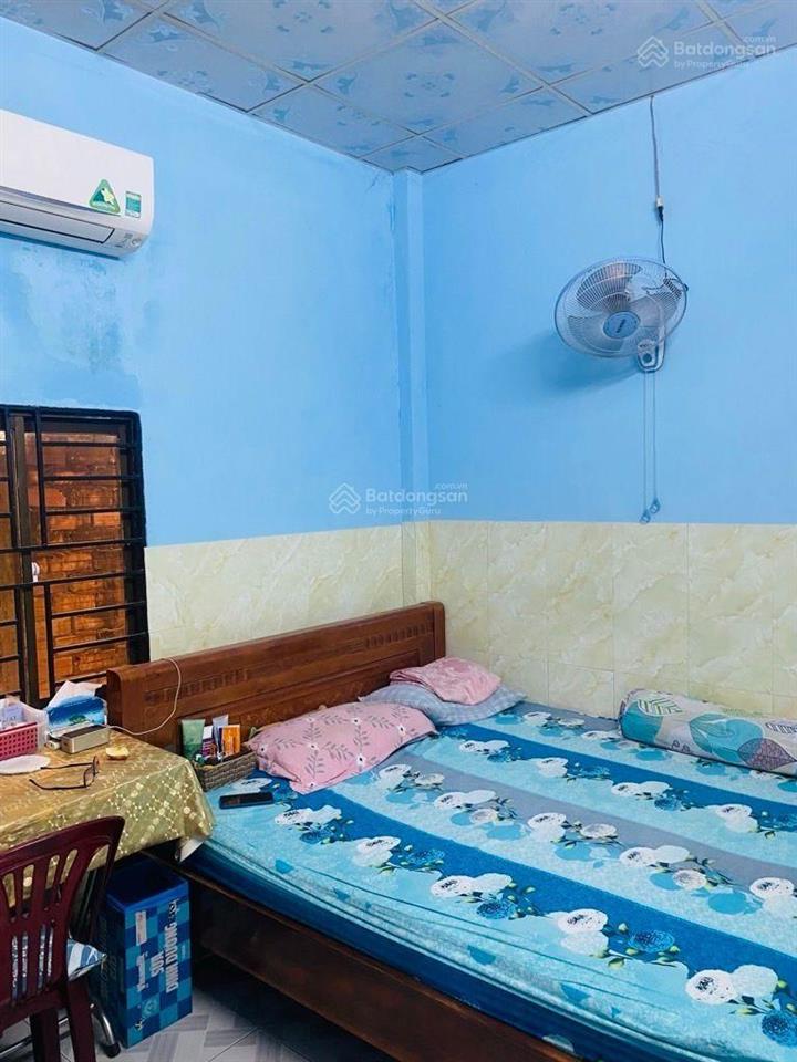 Nhà mặt tiền gần lê văn việt
chợ hiệp phú
ngang 4,6*18,5
92m2 chỉ 6,3 tỷ