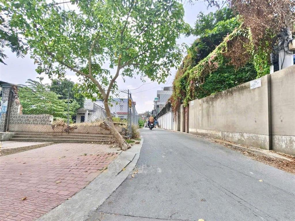 80m2*3 tầng hiệp phú quận 9, gần vincom lê văn việt, ngay ga metro vào nhà đẹp ở ngay chỉ 5,9 tỷ tl