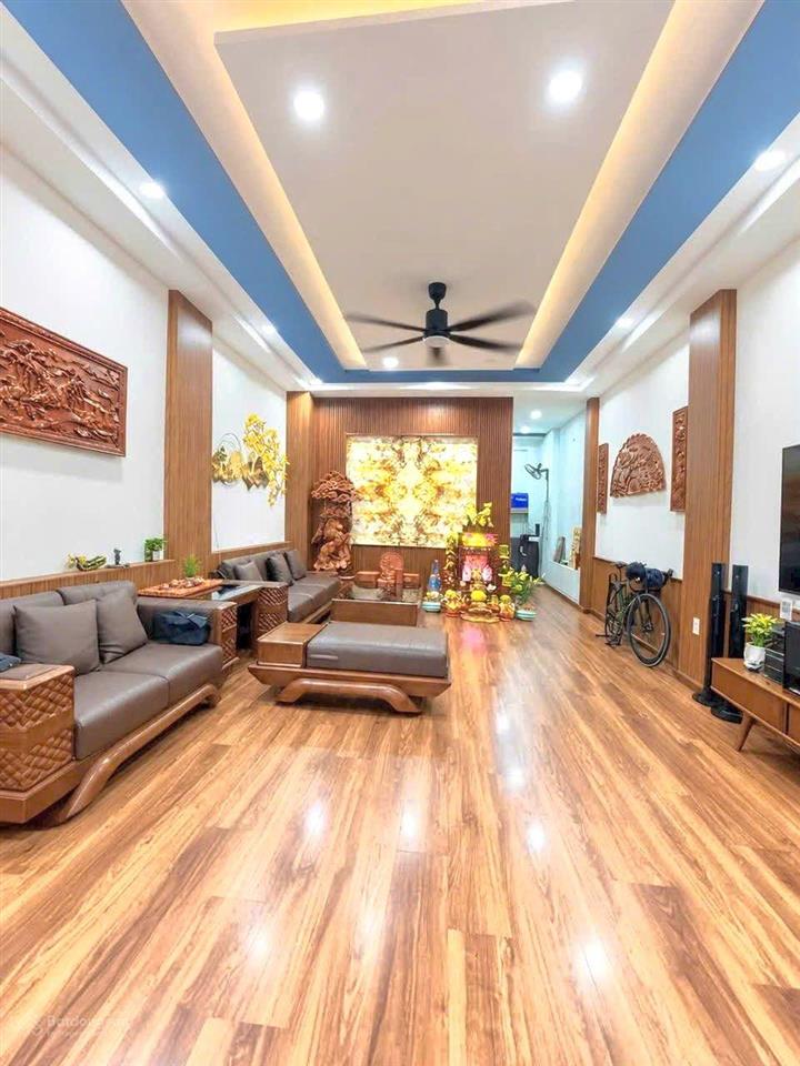 Nhỉnh 6 tỉ nhà đẹp đỗ xuân hợp phước long q9 75m2  nhà 3 tầng, xe mec đỗ cửa, xách vali vào ở ngay