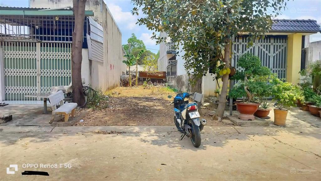 Đất gần vinhome!!!lô đất 85m2(5x17)giá 1tỷ2 đường nguyễn thị lắng xã tân phú trung huyện củ chi shr