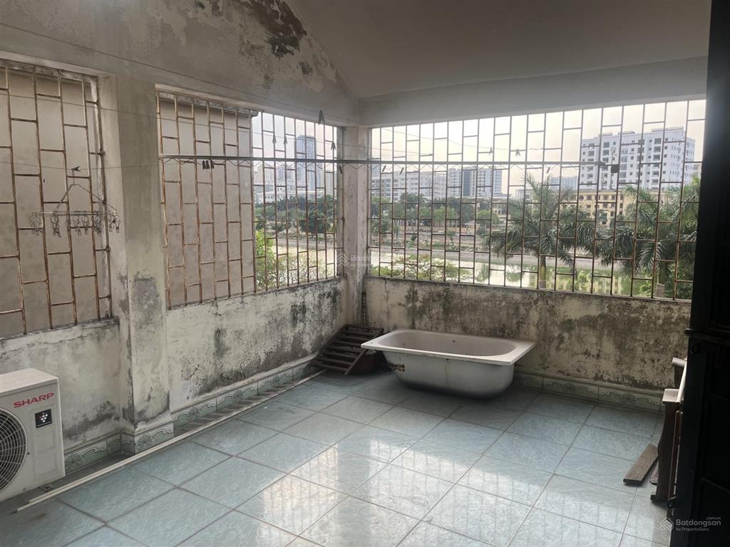 Chính chủ bán nhà diện tích sử dụng 70m2, diện tích sổ 53m2 tại ngõ 3 trần nhật duật, hà đông