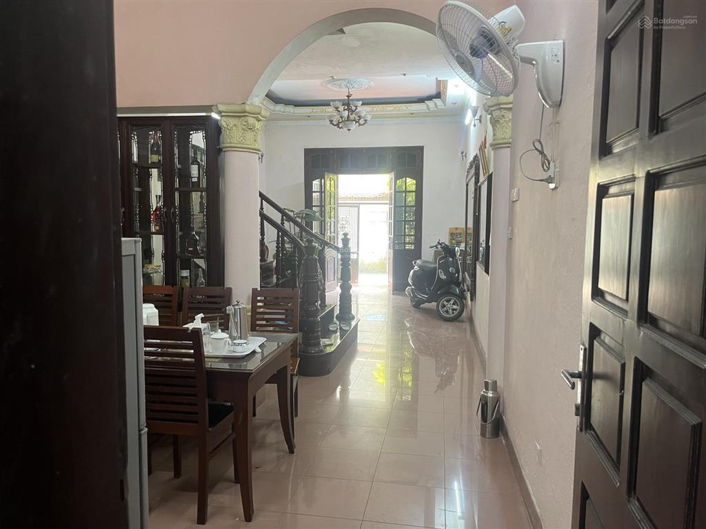 Chính chủ bán nhà diện tích sử dụng 70m2, diện tích sổ 53m2 tại ngõ 3 trần nhật duật, hà đông