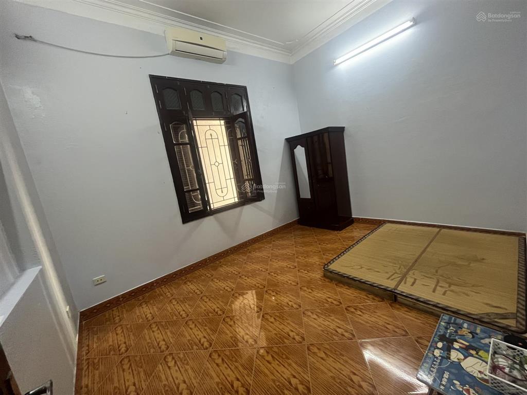 Chính chủ bán nhà diện tích sử dụng 70m2, diện tích sổ 53m2 tại ngõ 3 trần nhật duật, hà đông