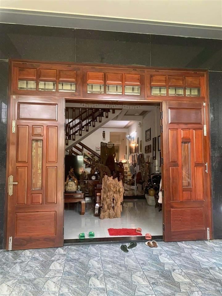 Nhà 2 tầng mặt tiền mộc sơn 2 chỉ 200m ra biển