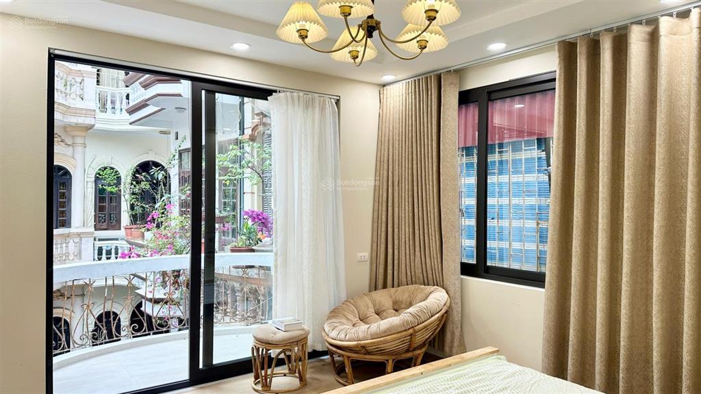 Trung tâm hai bà trưng  lô góc 3 thoáng, full nội thất, nhà đẹp ở ngay, giá 8.5 tỷ, gần phố