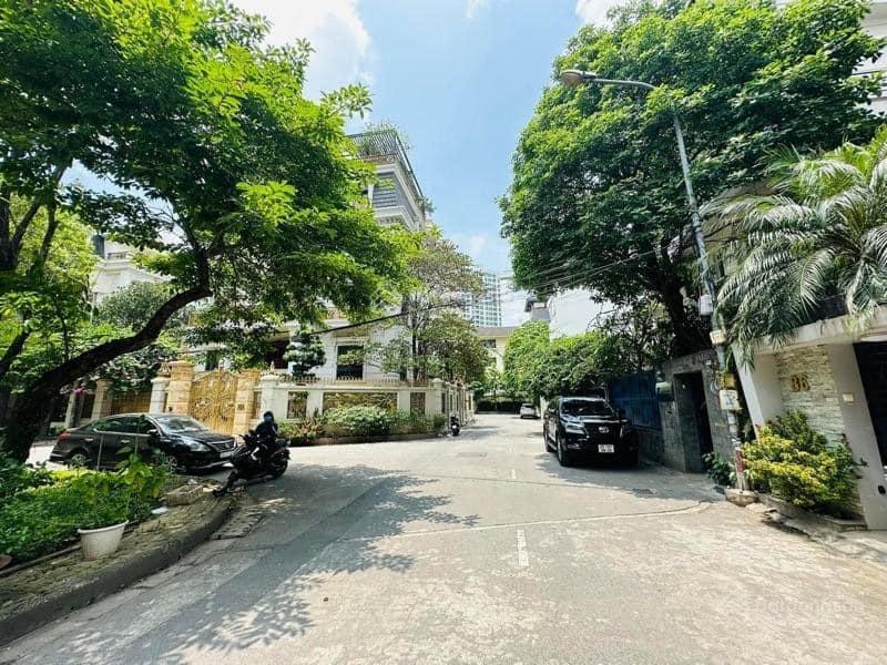 Bán đất mặt phố lạc long quân  tây hồ, mặt nội khu vườn đào, vuông vắn, 420m2, mt 15m, giá rẻ