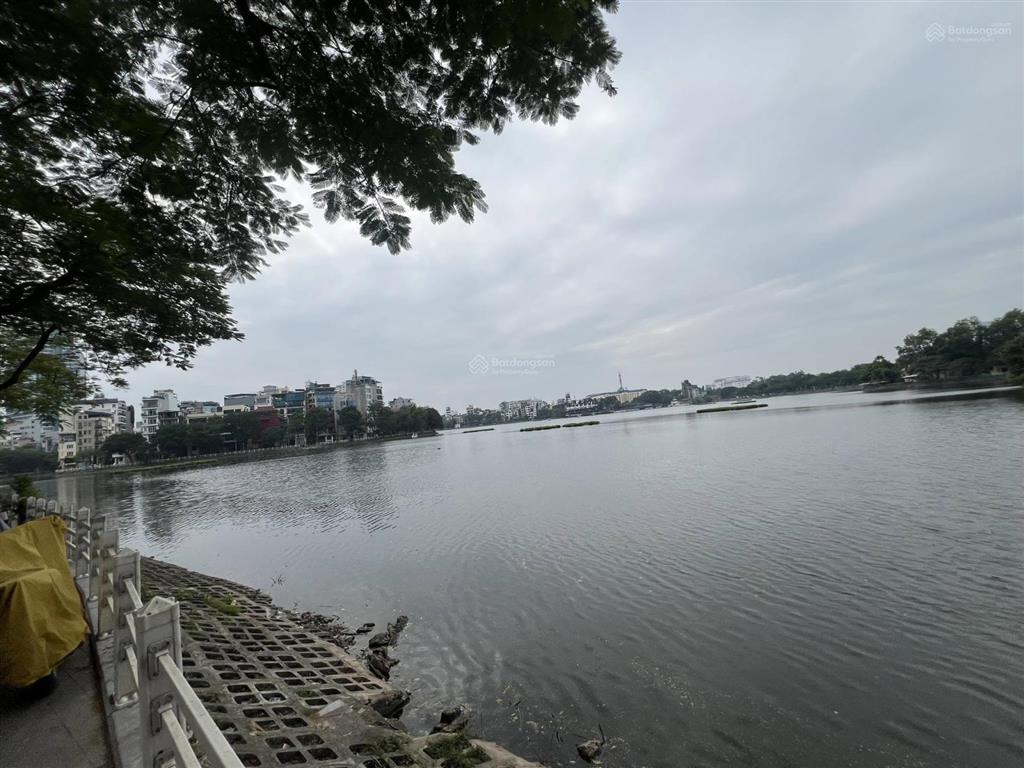 Bán nhà mặt phố trúc bạch  ba đình, view hồ 90m², mt 5m, vỉa hè 2 bên, 55 tỷ | hàng hiếm ba đình