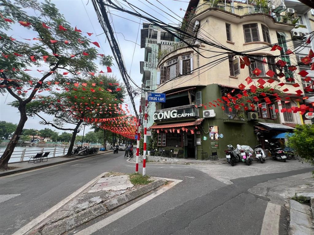 Bán nhà mặt phố trúc bạch  ba đình, view hồ 90m², mt 5m, vỉa hè 2 bên, 55 tỷ | hàng hiếm ba đình