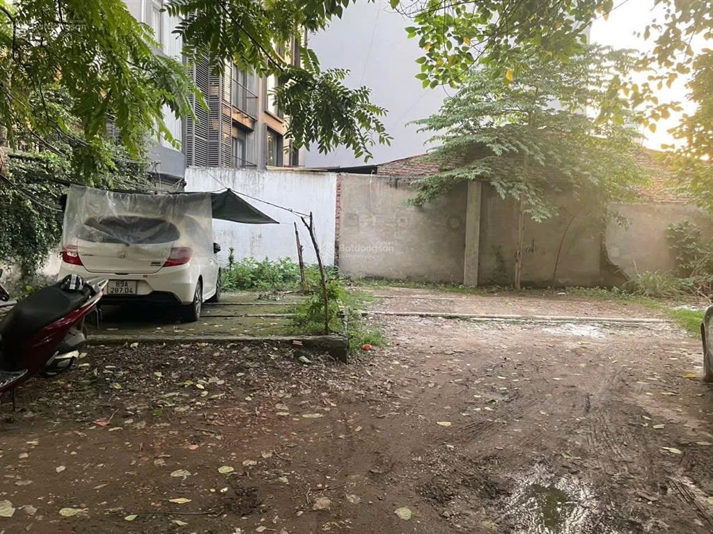 Bán đất hiếm quảng an  tây hồ, 130m2 đất trống khu toàn biệt thự đại sứ quán thuê, mt 9m, 48 tỷ