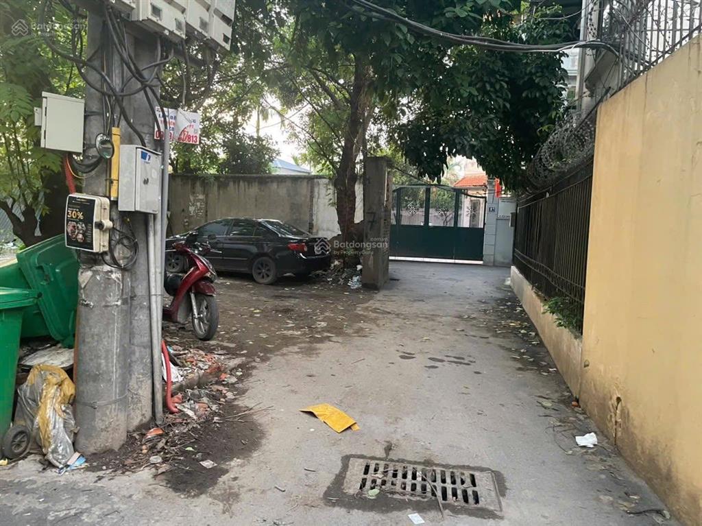 Bán đất hiếm quảng an  tây hồ, 130m2 đất trống khu toàn biệt thự đại sứ quán thuê, mt 9m, 48 tỷ