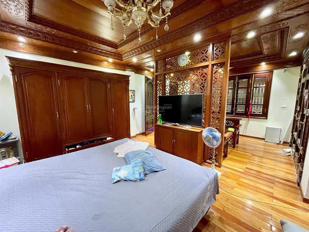 Chủ ngộp bank bán nhanh biệt thự tây nam linh đàm 200m2 lô góc view vườn hoa mt 10m, 50 tỷ
