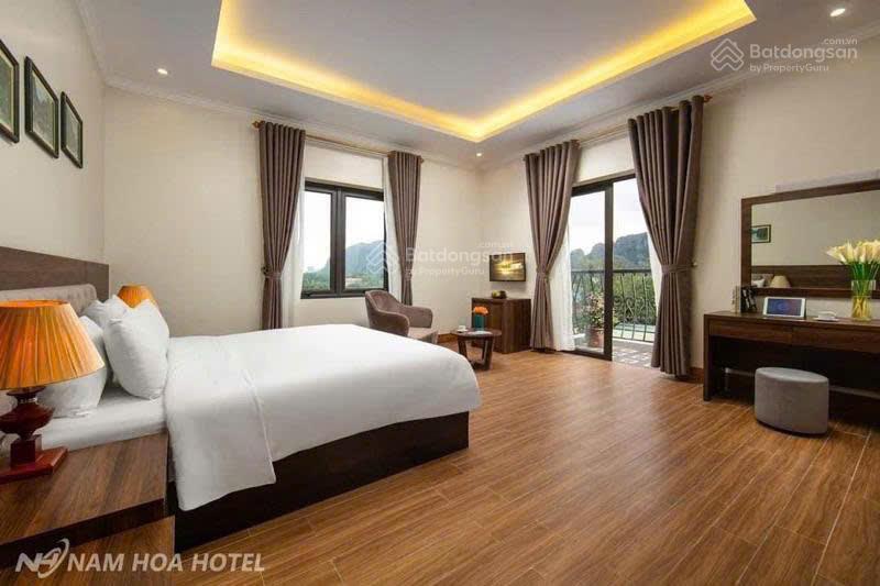 Ngộp bank bán nhanh bt kđt mới phùng khoang  trung văn, 150m2, mt 7m, 5 tầng ở ngay, ô tô, vỉa hè