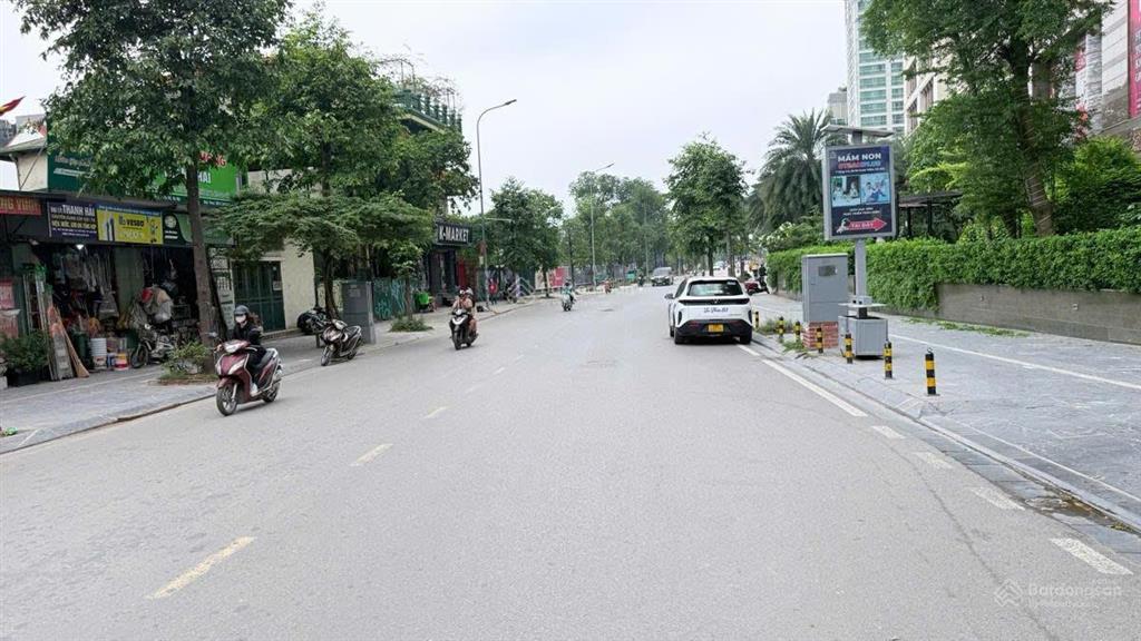 Bán nhà phố xuân diệu tây hồ | 450m | mặt tiền 20m | giá 108 tỷ, vỉa hè, quy hoạch ổn định