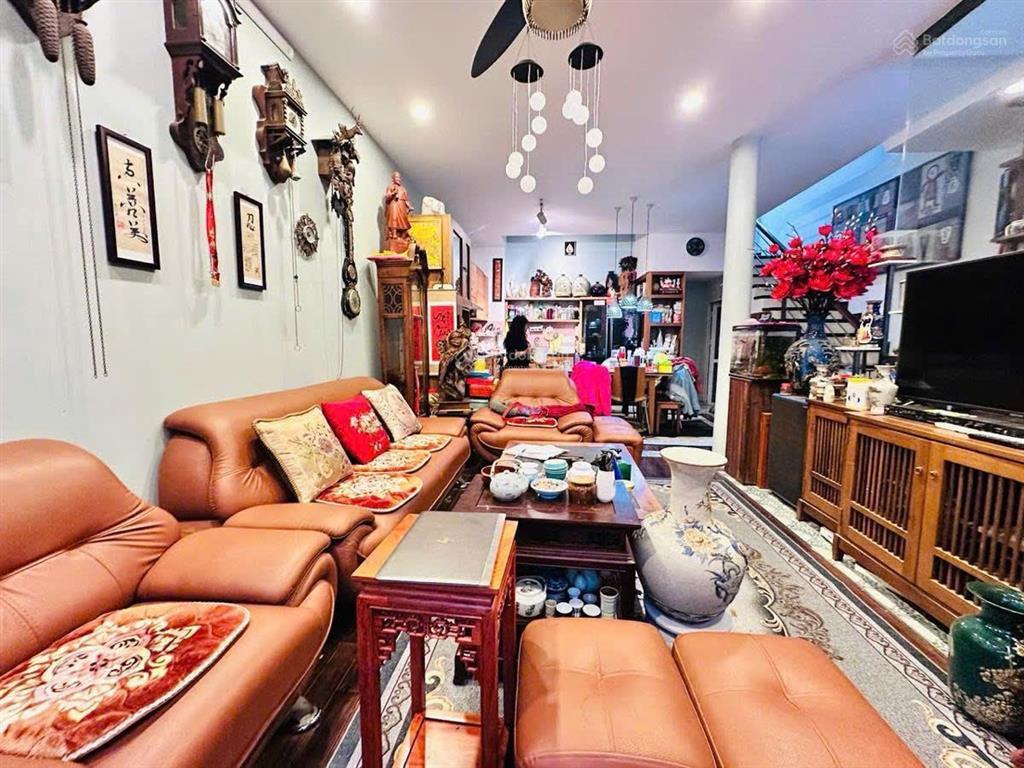 Bán nhà phố đặng thai mai  tây hồ,400m2, căn góc, vỉa hè 1om, biệt thự đẳng cấp 4 tầng thang máy