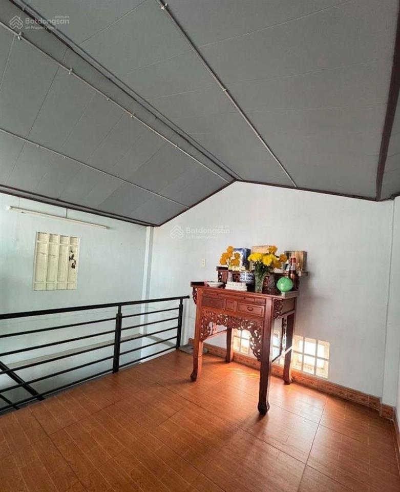 7,4 tỷ. cảnh báo hàng hiếm đang bị săn lùng. hẻm 8m. lúy bán bích. 5 tầng. 56m2. an cư lý tương