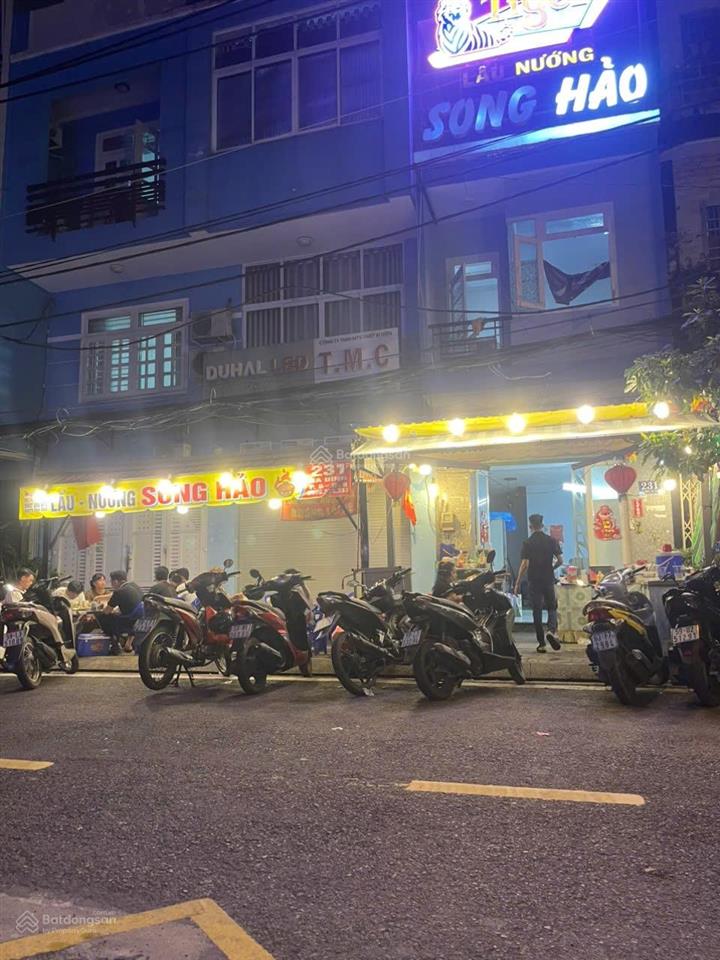 Sang mặt bằng mặt tiền bờ kè quận 8
