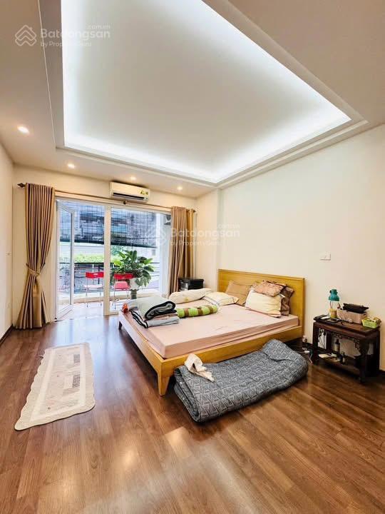 Hạ chào 500tr bán nhà phố hồng tiến long biên hà nội 38m2 xây 5 tầng ô tô đỗ cổng. giá 7 tỷ 700tr