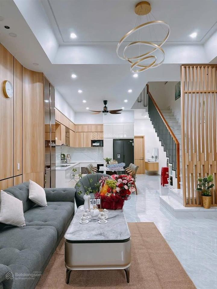 Hạ chào 500tr bán nhà phố hồng tiến long biên hà nội 38m2 xây 5 tầng ô tô đỗ cổng. giá 7 tỷ 700tr