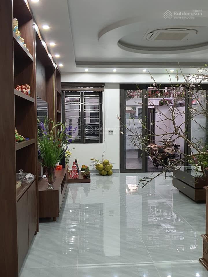 Bán nhà chính chủ 4 tầng thang máy  ngõ 40 đông an