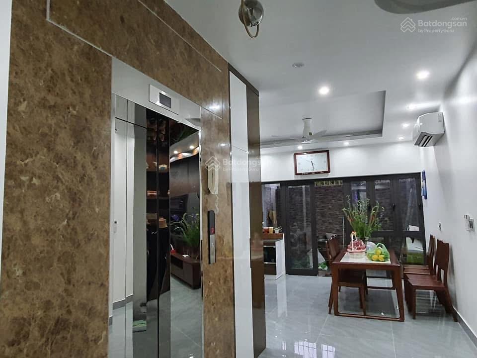 Bán nhà chính chủ 4 tầng thang máy  ngõ 40 đông an
