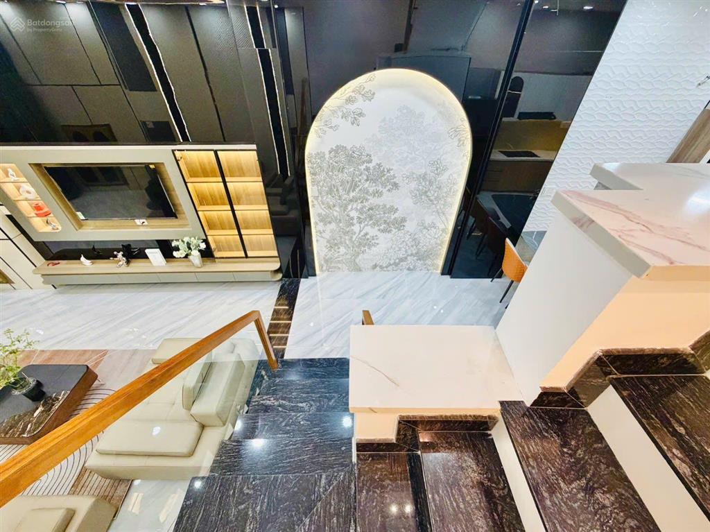 Nhà nguyễn cửu vân  bình thạnh  giá chỉ 3tỷ1  hđ 20tr/tháng