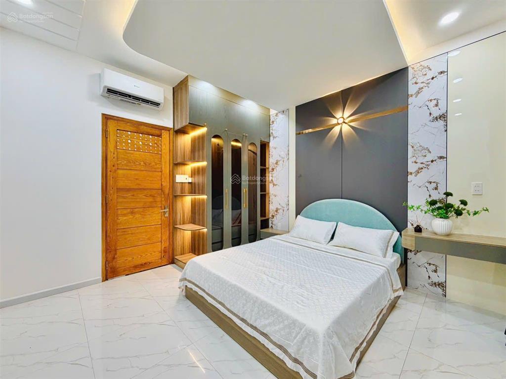 Nhà nguyễn cửu vân  bình thạnh  giá chỉ 3tỷ1  hđ 20tr/tháng