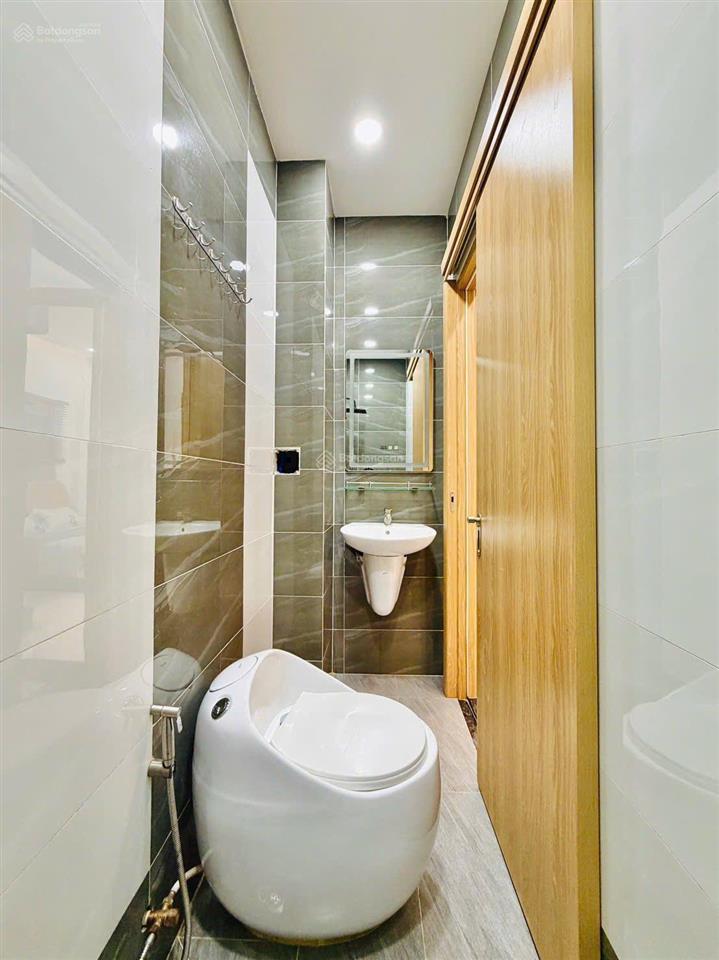 Nhà nguyễn cửu vân  bình thạnh  giá chỉ 3tỷ1  hđ 20tr/tháng