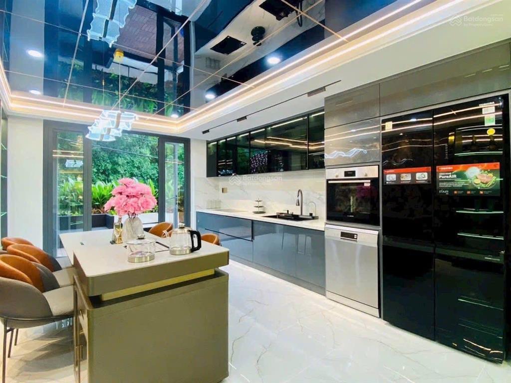 Nhà bình thạnh 80m² chỉ 4,5 tỷ  full nội thất cao cấp, có thang máy, sẵn dòng tiền thuê 28tr/th