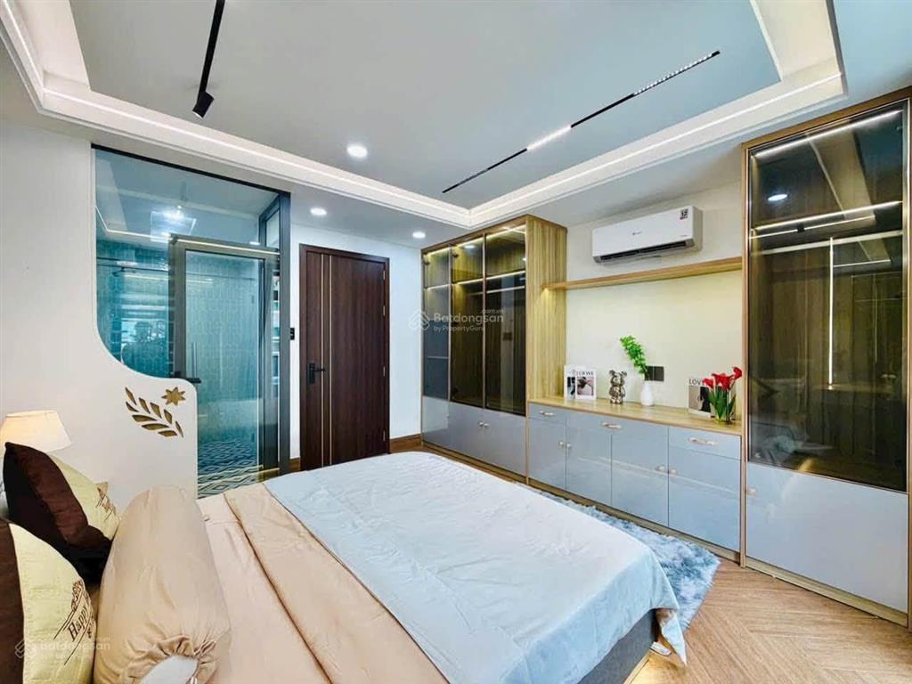Bán nhà q3  nguyễn thị minh khai  6t650  75m2  đang cho thuê 28tr  shr  full nội thất