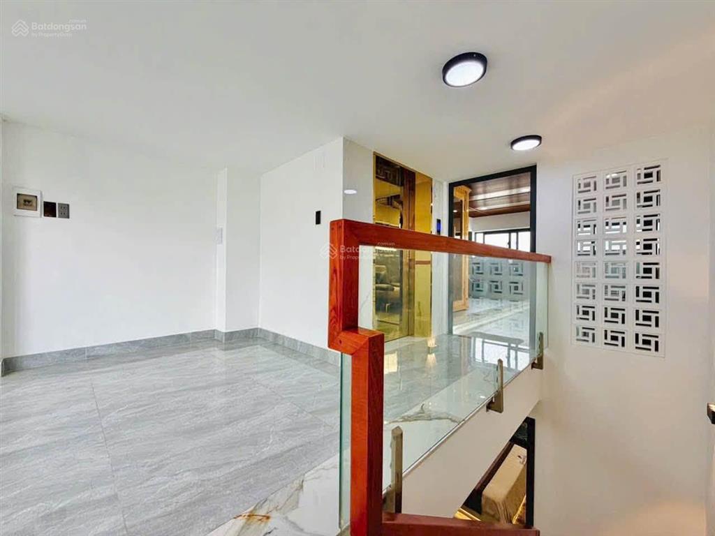 Bán nhà q3  nguyễn thị minh khai  6t650  75m2  đang cho thuê 28tr  shr  full nội thất