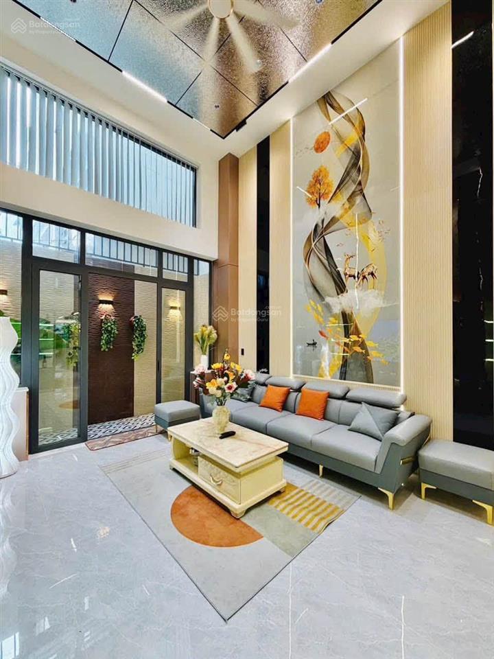 Bán nhà q3  nguyễn thị minh khai  6t650  75m2  đang cho thuê 28tr  shr  full nội thất