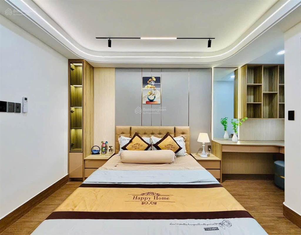 Bán nhà q3  nguyễn thị minh khai  6t650  75m2  đang cho thuê 28tr  shr  full nội thất