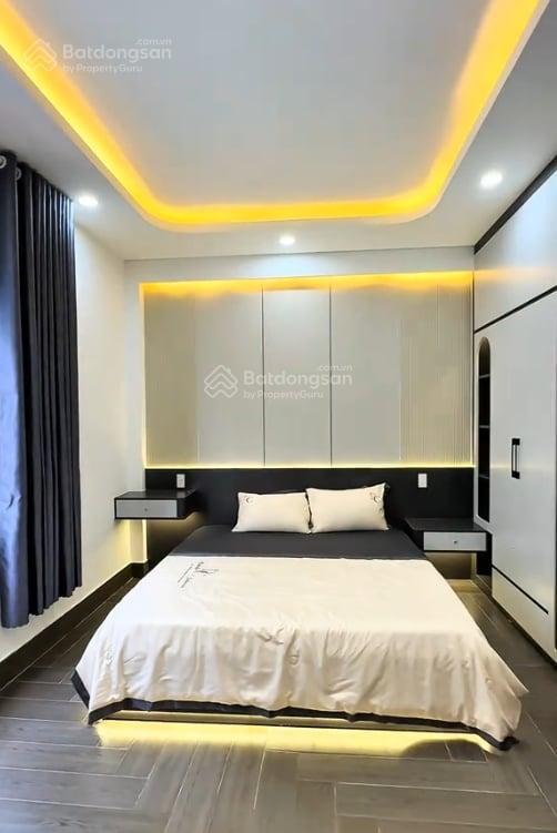 Bán nhà đoàn thị điểm  p. cầu kiệu  3 tầng  giá 3,5 tỷ  shr  công chứng ngay