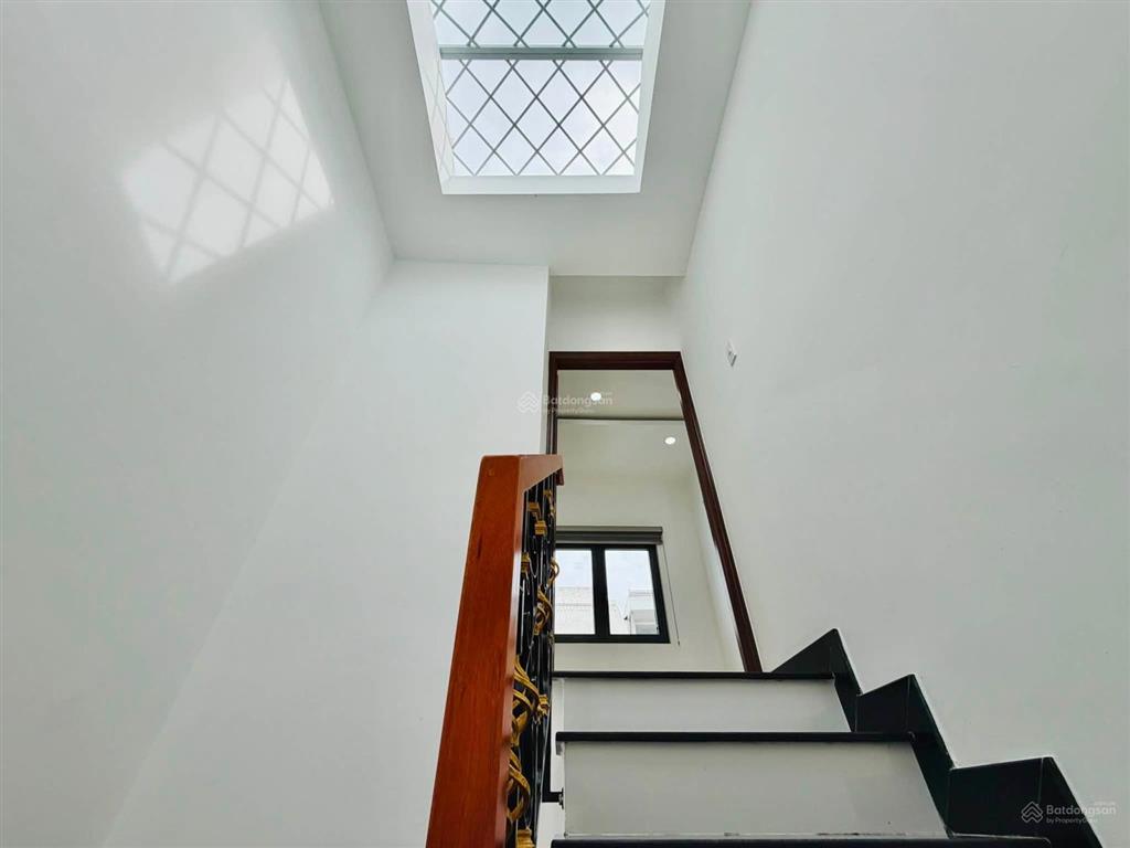 Siêu phẩm (5x10)  3 lầu hxh6m  đỗ xuân hợp, phước long b, 2 tỷ 9 (còn thương lượng), sổ sẵn
