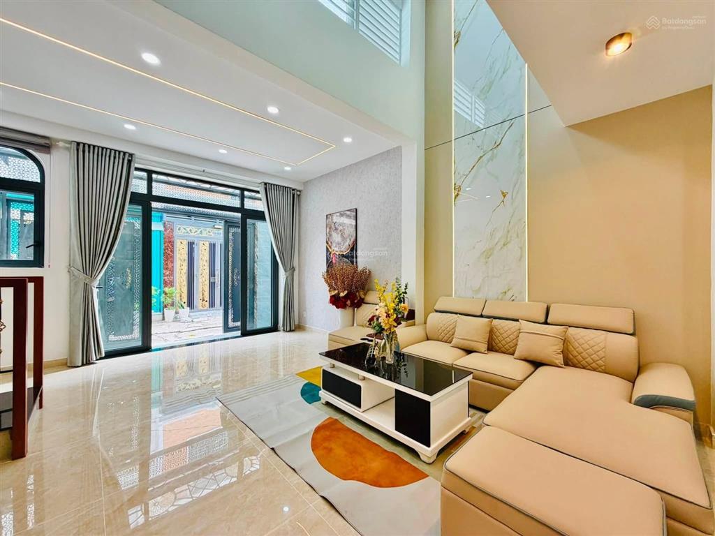 Siêu phẩm (5x10)  3 lầu hxh6m  đỗ xuân hợp, phước long b, 2 tỷ 9 (còn thương lượng), sổ sẵn