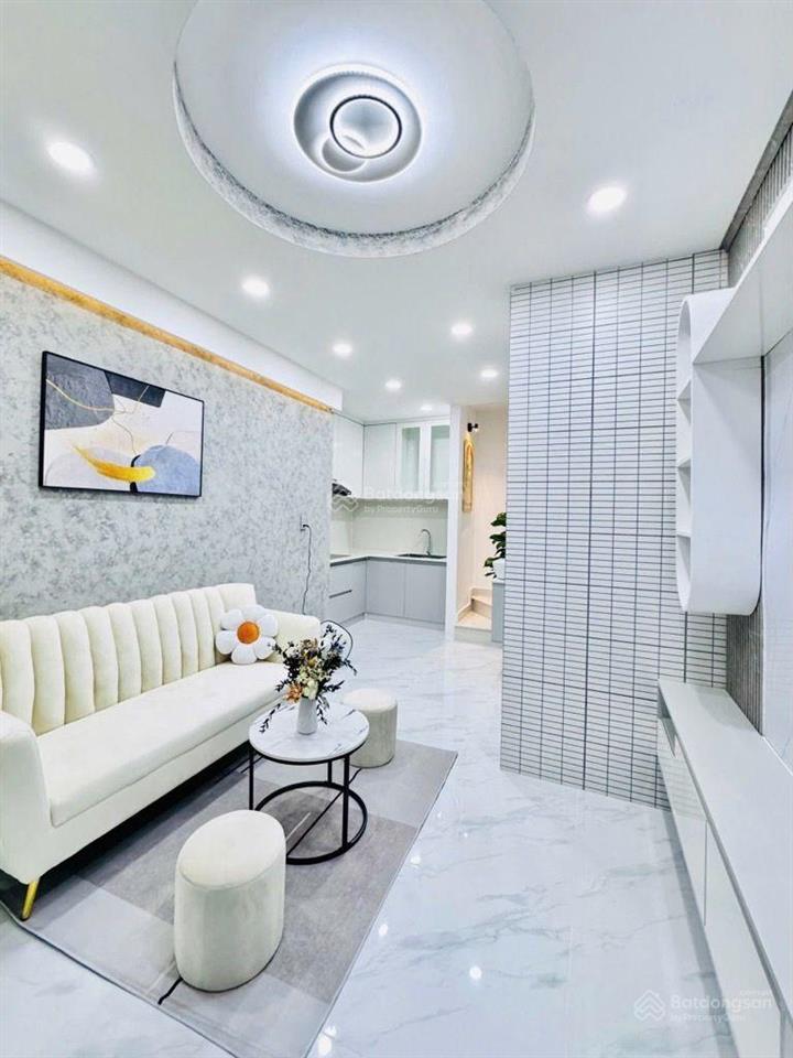 Chiếc nhà nhỏ dễ thương nhà mới tinh  giáp q.1  hxh đổ cửa  shr chính chủ  chỉ 3.x tỷ