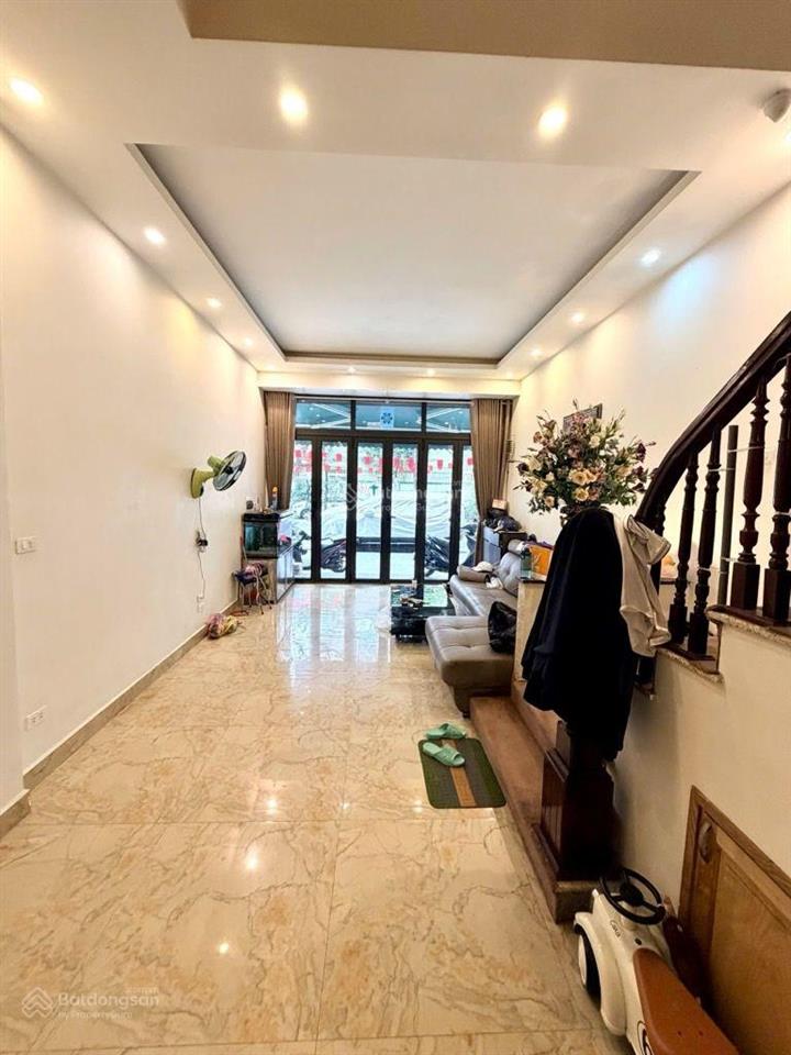 Đẳng cấp phân lô nguyễn chánh cầu giấy 60m2 xây 5 tầng  ô tô tránh  view công viên  ở kd cực đẹp