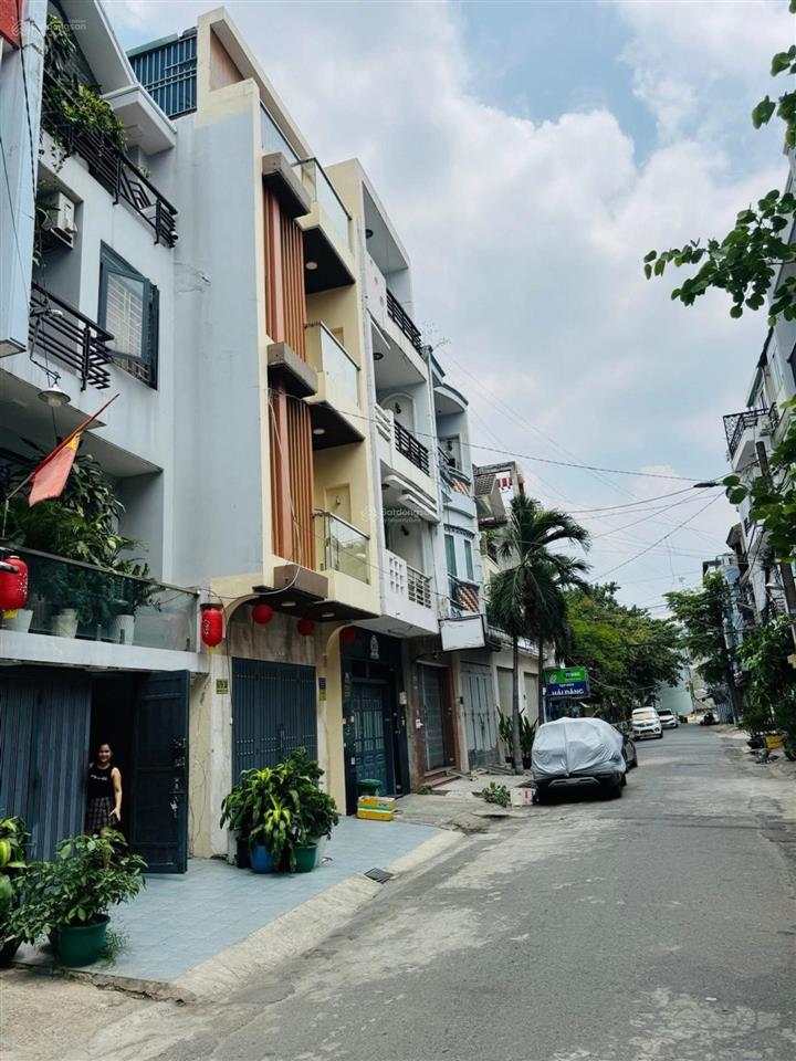 Khu bàn cờ chợ hạnh thông tây, gò vấp, 4x17, 1 trệt, 3 lầu, xe hơi đỗ cửa ngày đêm. 9.7tỷ