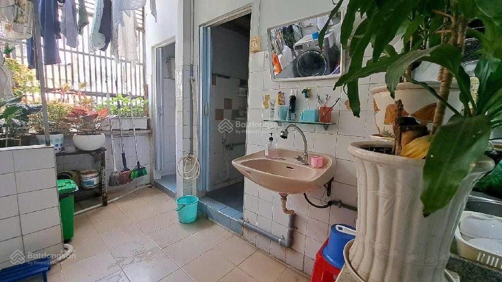 Chung cư mặt tiền lý thường kiệt, phường tân hoà, 105m2, tầng 1, 4pn, 2wc, 3.7tỷ