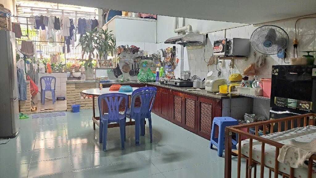 Chung cư mặt tiền lý thường kiệt, phường tân hoà, 105m2, tầng 1, 4pn, 2wc, 3.7tỷ