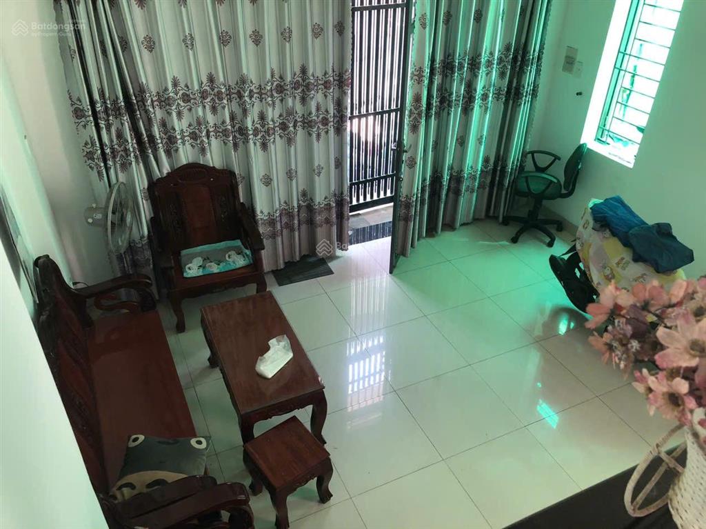 Cần bán nhà 1 trệt 2 lầu đường trương công định