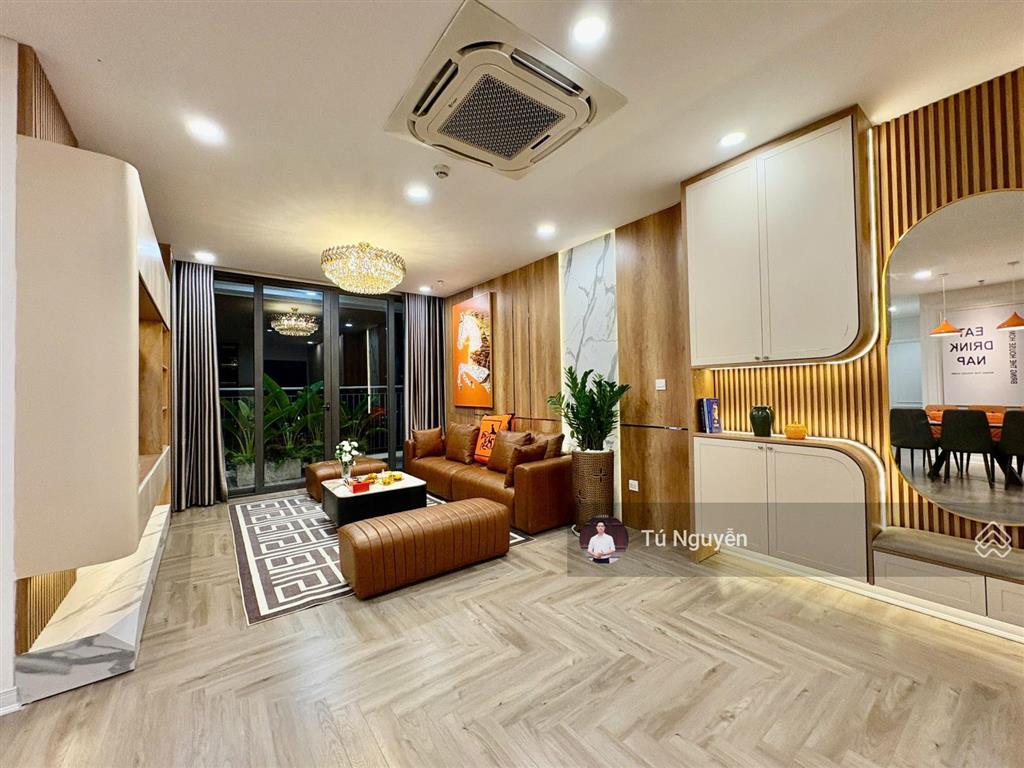Chính chủ bán căn 2 phòng ngủ, 70m2 c14 bắc hà  tố hữu. giá 5.5 tỷ