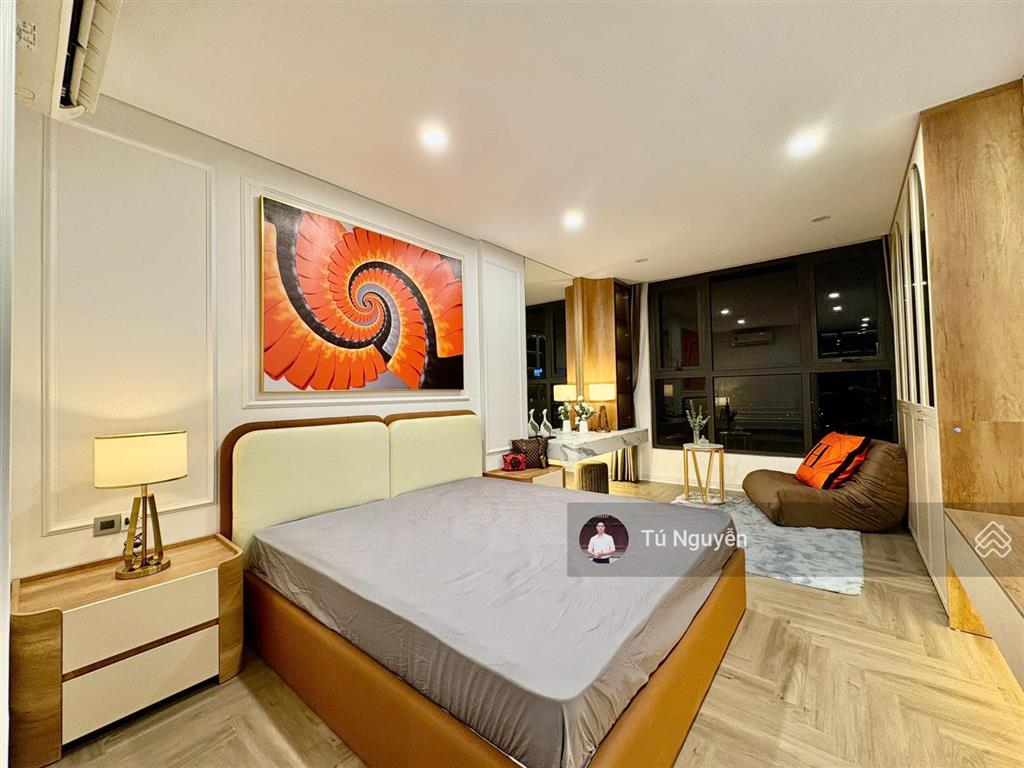 Chính chủ bán căn 2 phòng ngủ, 70m2 c14 bắc hà  tố hữu. giá 5.5 tỷ